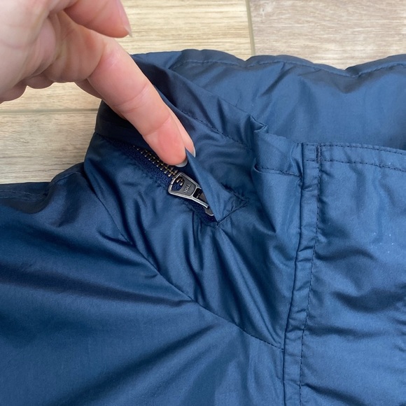 Athleta Water Resistant Hooded Wind‎ Breaker - Picture 6 of 16